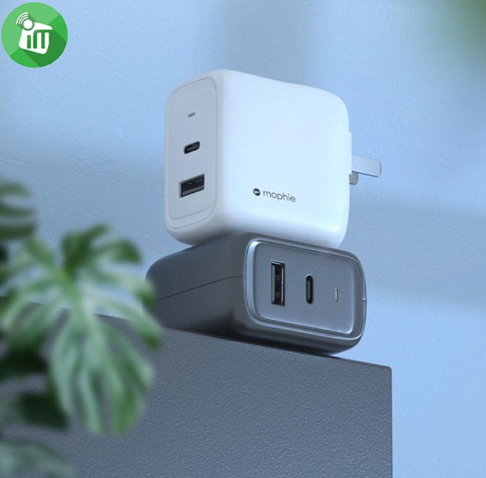 Mophie 65W 2-Port GAN Charger supports PD and QC4.0